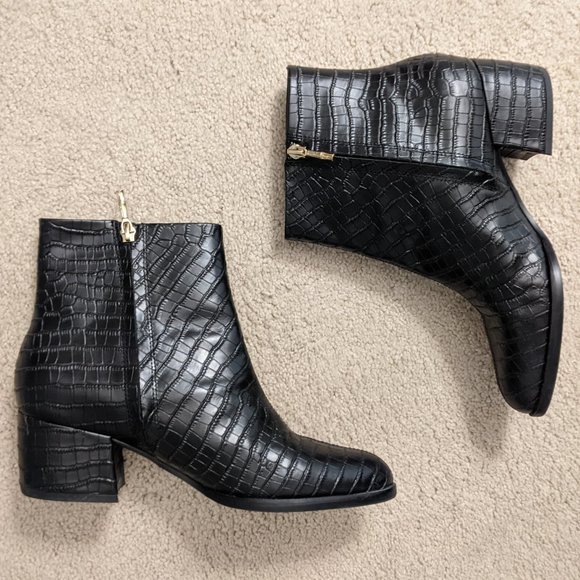 J. Mclaughlin crocodile embossed leather bootie - Picture 3 of 5
